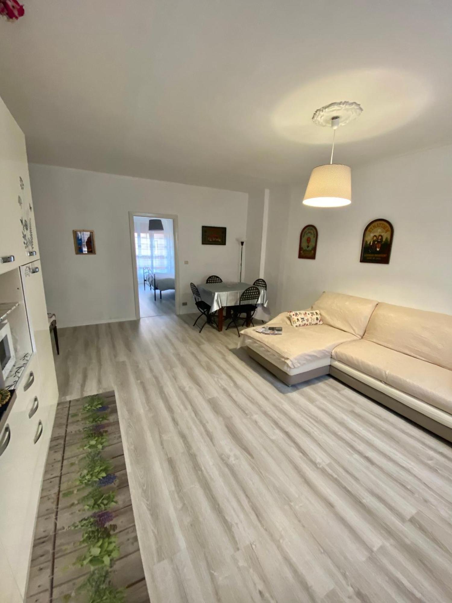 Appartamento Lella Zona Terme Centro E Vicino Habilita-Villa Igea 阿奎泰尔梅 外观 照片